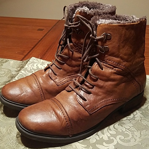clarks fleece lined boots